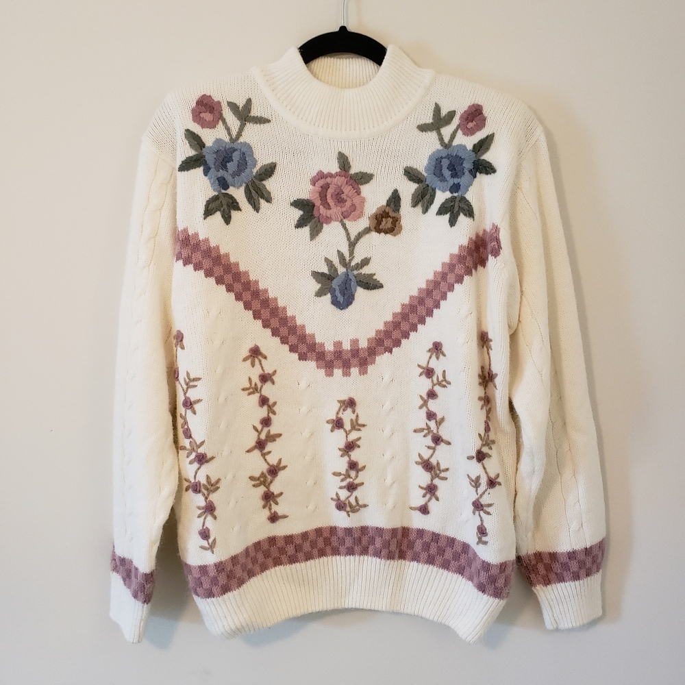 Alfred Dunner Fuzzy Embroidered Turtleneck
